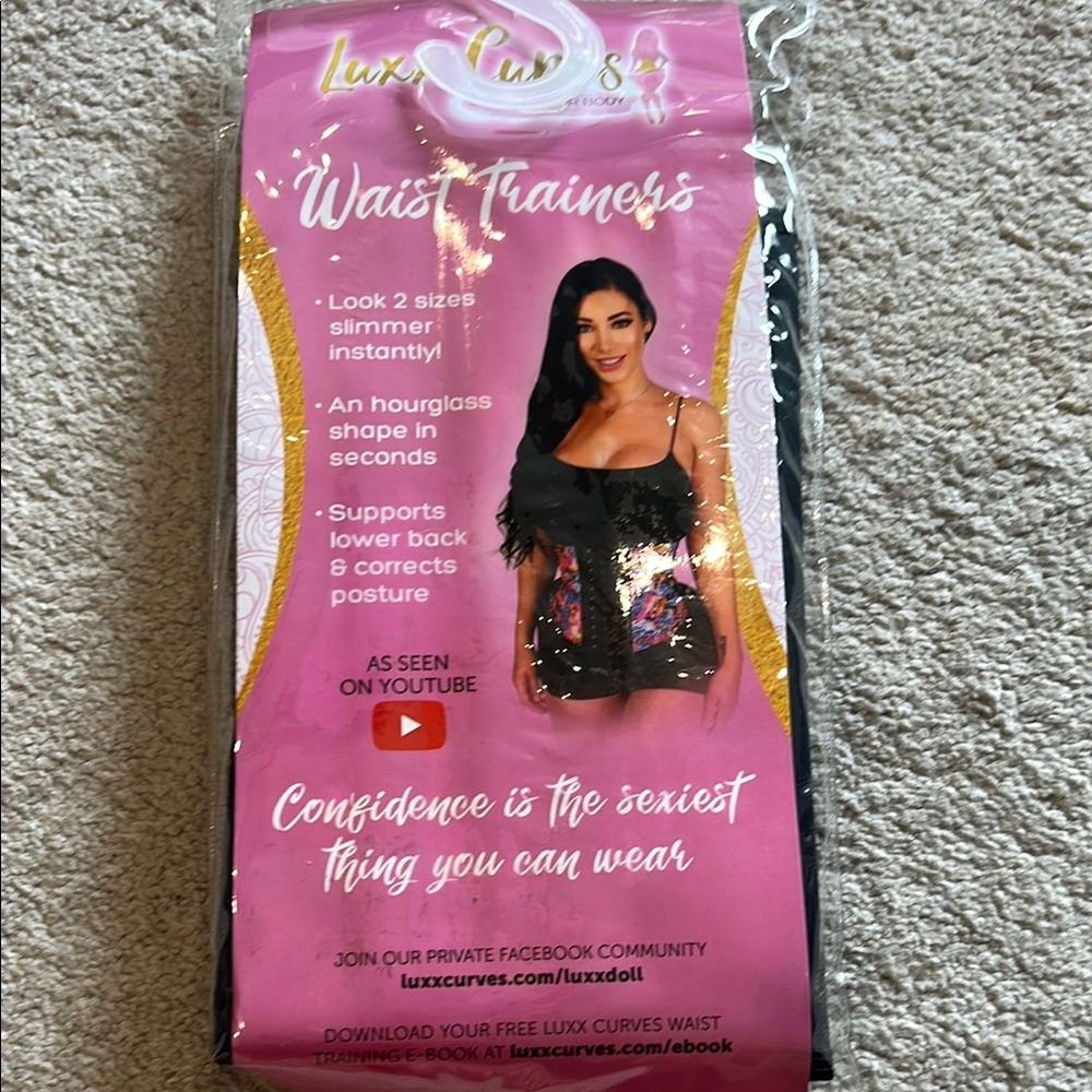 NWT Luxx Curves Black 25 Steel Bones Waist Trainer, size medium, short torso - Picture 3 of 3